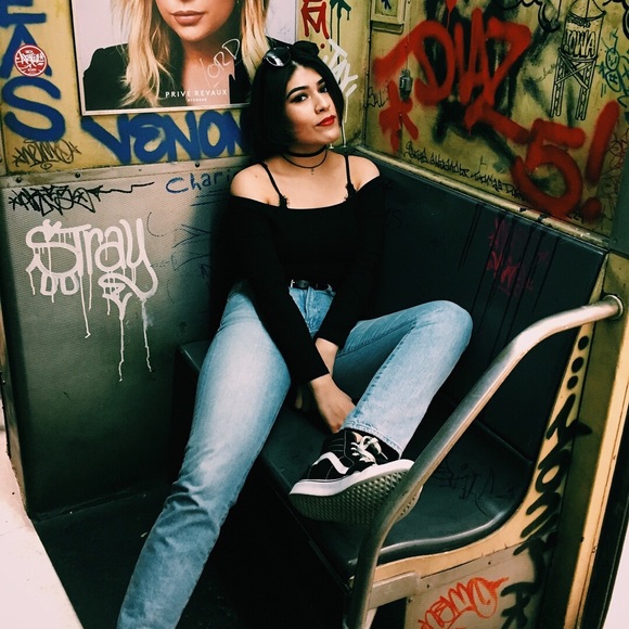 Meet your Posher, Maria - Picture 2 of 2